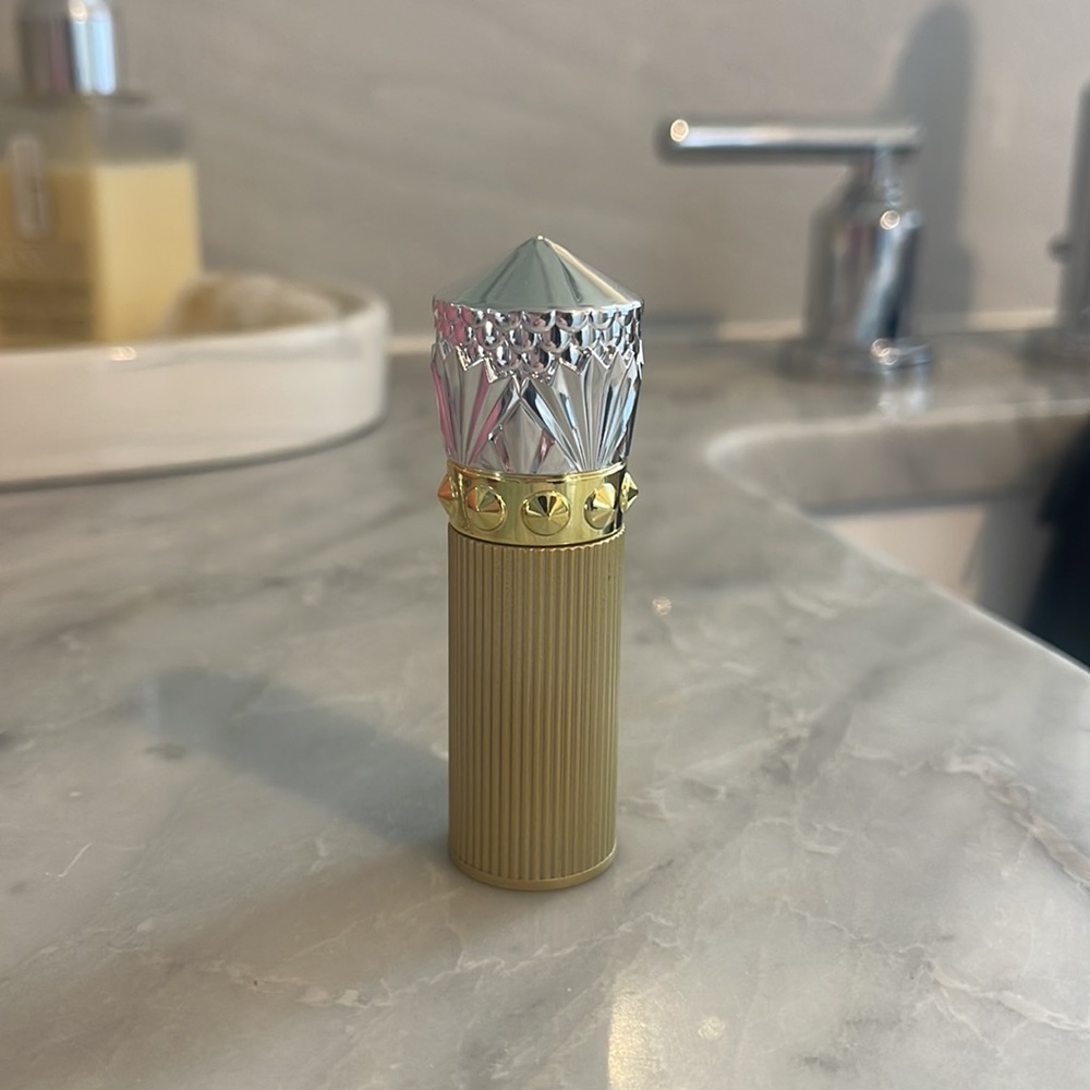 Rouge Louboutin Lipstick 001